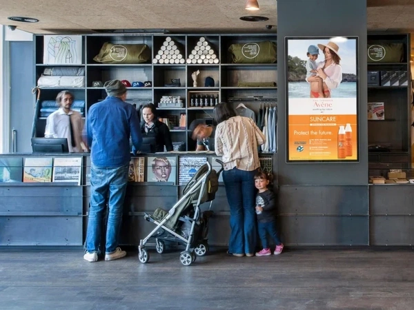  Led - Slimline - Digital - Signage - Advertising - Displays - Standalone - Plug - And - Play - 99